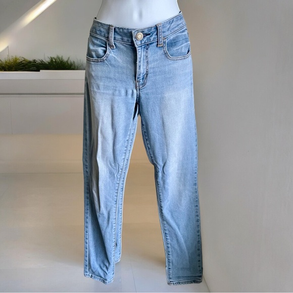 American Eagle Light Wash Jeggings - Size 6 Short - Picture 1 of 10